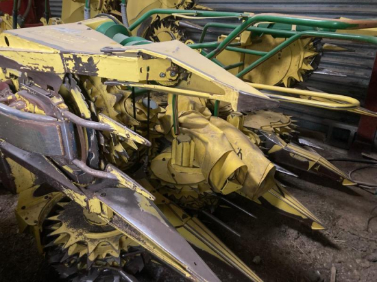 JOHN DEERE - 7200 - 2004