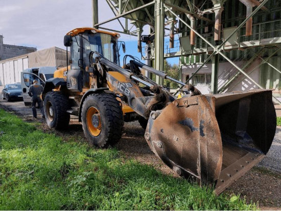 JCB - 416 - 2013