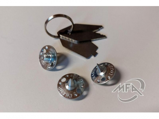 LOT DE 6 CLOUS POUR SEMELLE MAGMA