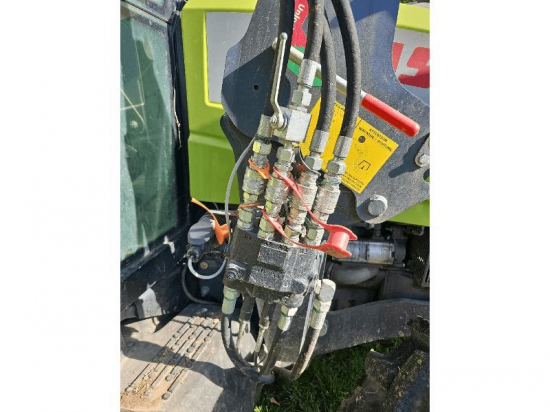 CLAAS TRACTEUR - AXOS 320 - 2008
