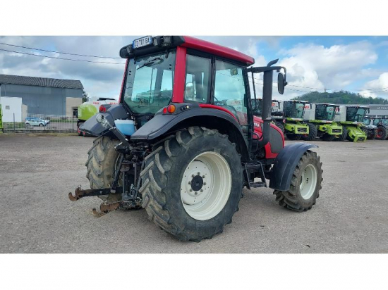 VALTRA - N82 - 2012