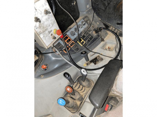 VALTRA - N121 - 2009