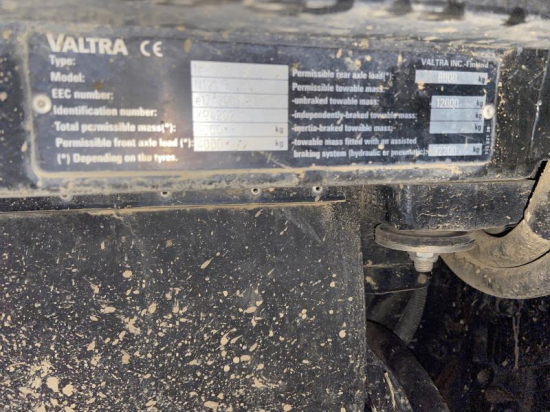 VALTRA - N121 - 2009