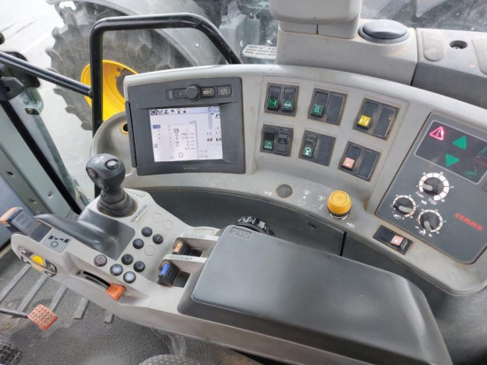 CLAAS TRACTEUR - AXION 840 - 2007