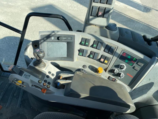 CLAAS TRACTEUR - AXION 810 CEBIS - 2009