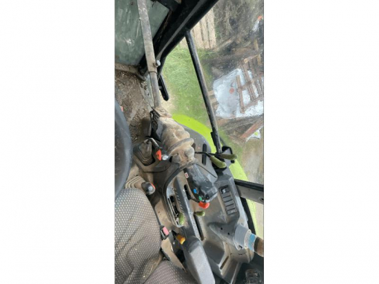 CLAAS TRACTEUR - AXOS 310 - 2011