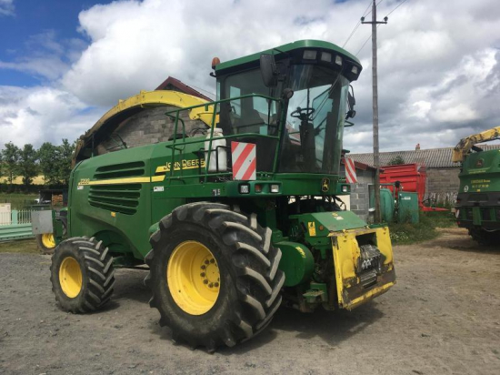 JOHN DEERE - 7200 - 2004