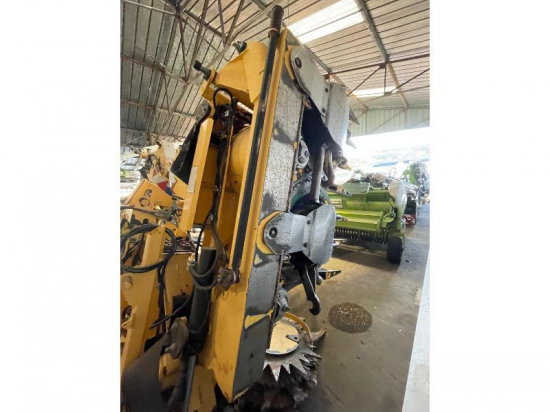 NEW HOLLAND - BEC 10 RANGS - 2014