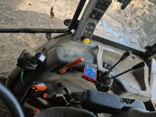 NEW HOLLAND - TL 80 A - 2005