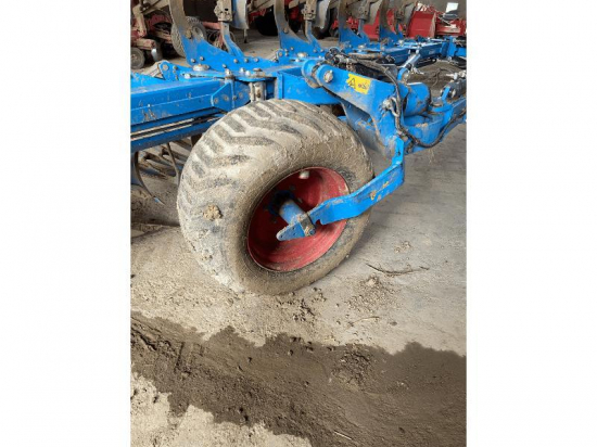 LEMKEN - DIAMANT 11VT - 2013