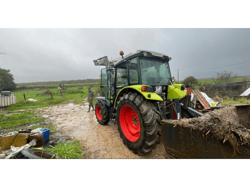 CLAAS TRACTEUR - AXOS 310 - 2011