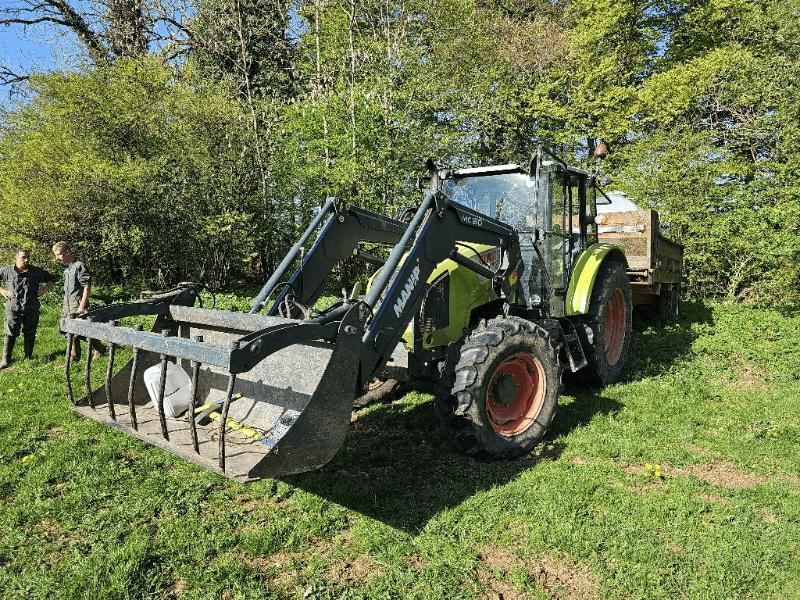 CLAAS TRACTEUR - AXOS 320 - 2008