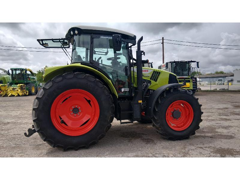 CLAAS TRACTEUR - 450 PANORAMIC - 2025