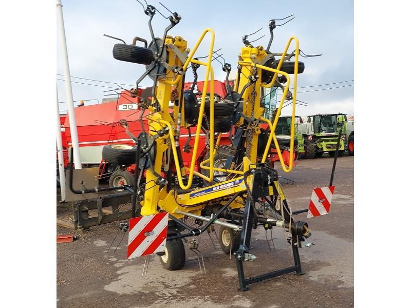 NEW HOLLAND - PROTED 880 - 2021