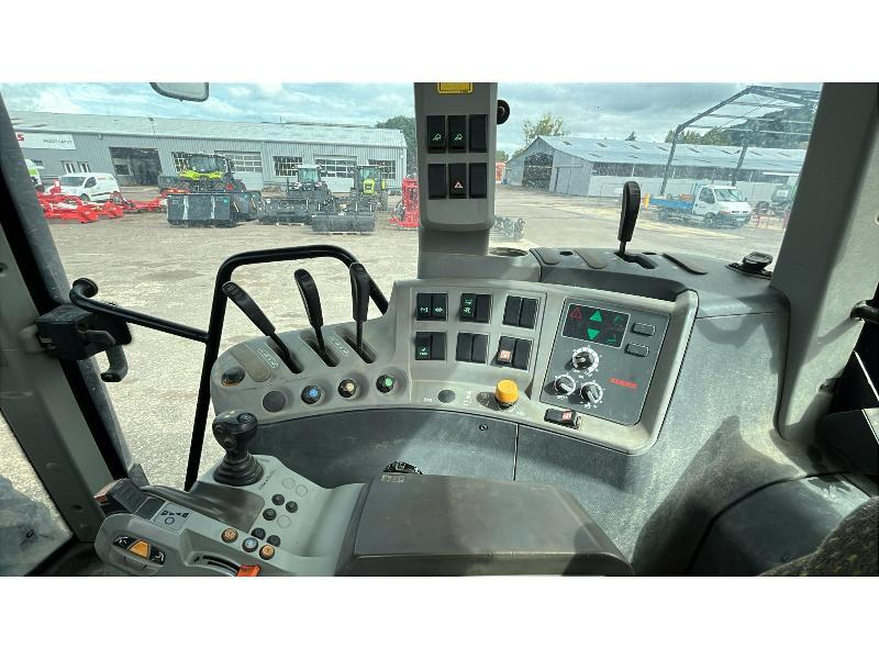 CLAAS TRACTEUR - ARION 630 - 2012