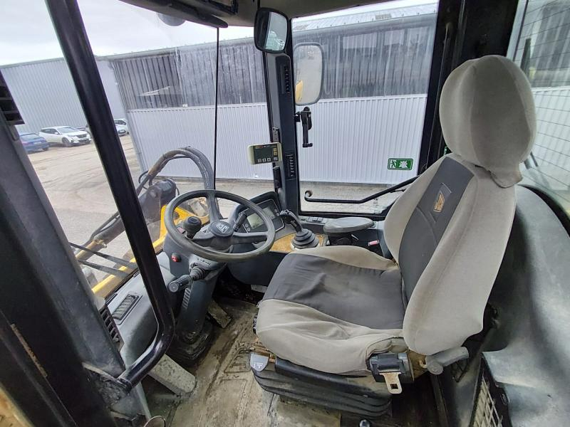 JCB - 416 - 2013