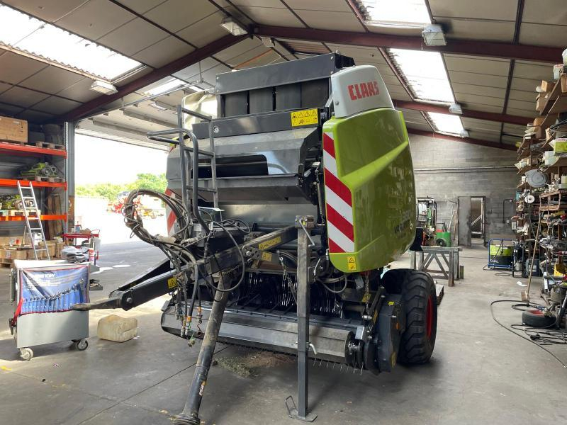 CLAAS RECOLTE - VARIANT 380 RC - 2016