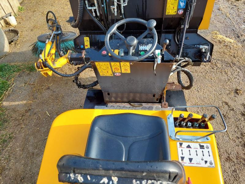 EMILY - AM 317 - 2018