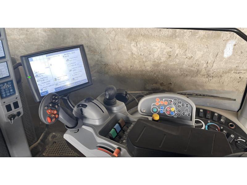 NEW HOLLAND - T8,410 - 2015