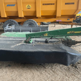 JOHN DEERE - 331 - 2010