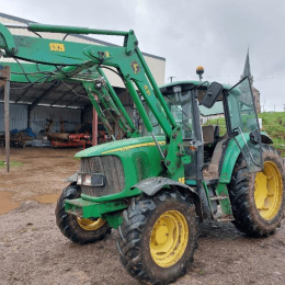 JOHN DEERE - 6220 SE - 2004