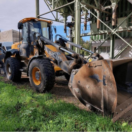 JCB - 416 - 2013