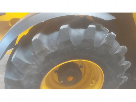 JCB - 542/70 AG X DTVT - 2024