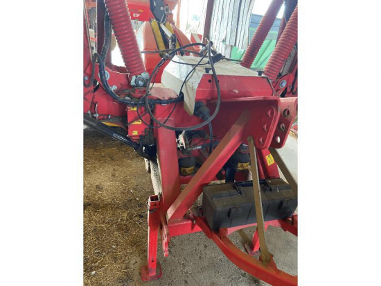 POTTINGER - NOVACAT X8 - 2015