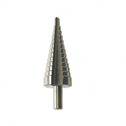 FORET CONIQUE A ETAGES 4-20 *HSS *DT*